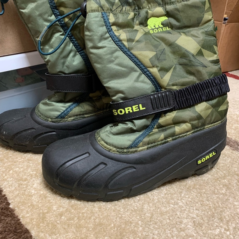 Sorel Men’s Green Camo Winter Boots